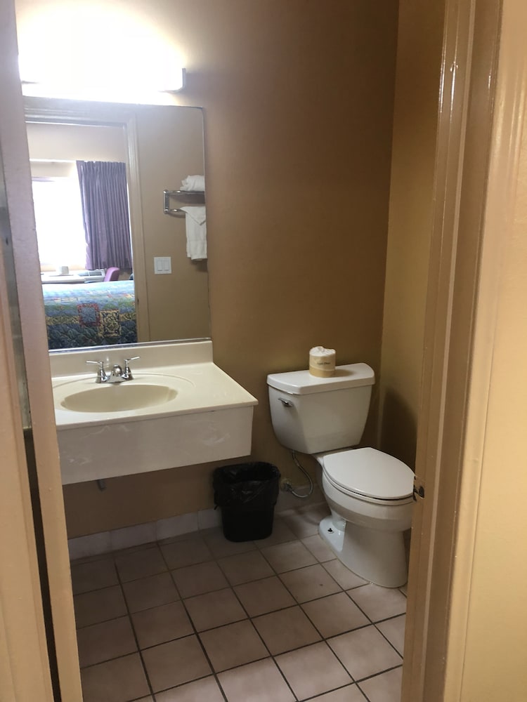 Moonlite Inn Redondo Beach 47/50