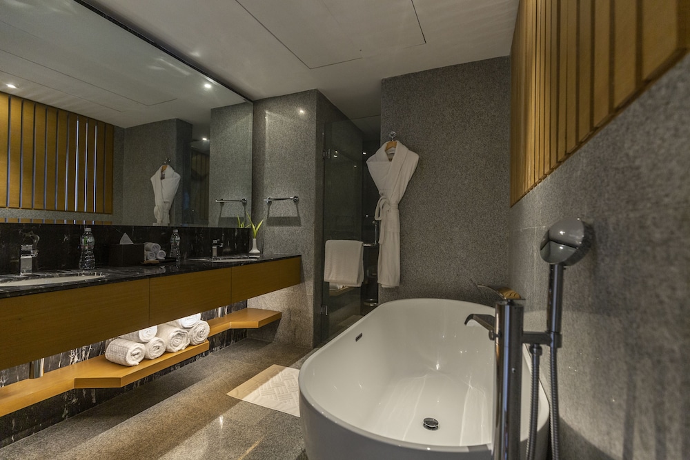 Doubletree By Hilton Ahmedabad India 19/48