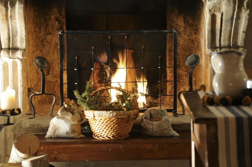 SEXTANTIO ALBERGO DIFFUSO 45/50