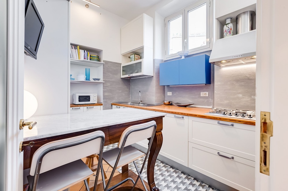 Colosseum Terrace Apartment 37/50