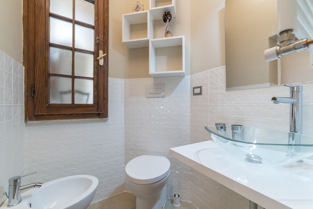 Villa Borghese Roomy Flat 24/28