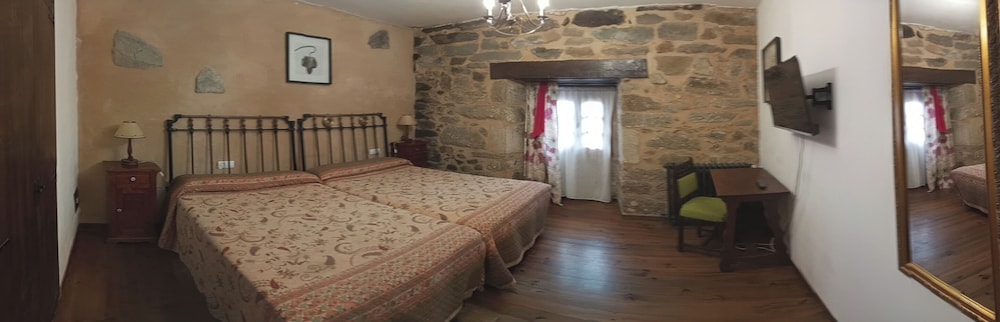 La Posada De Pedrazales 20/27