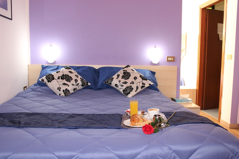 Hotel Europa Sesto San Giovanni 30/37
