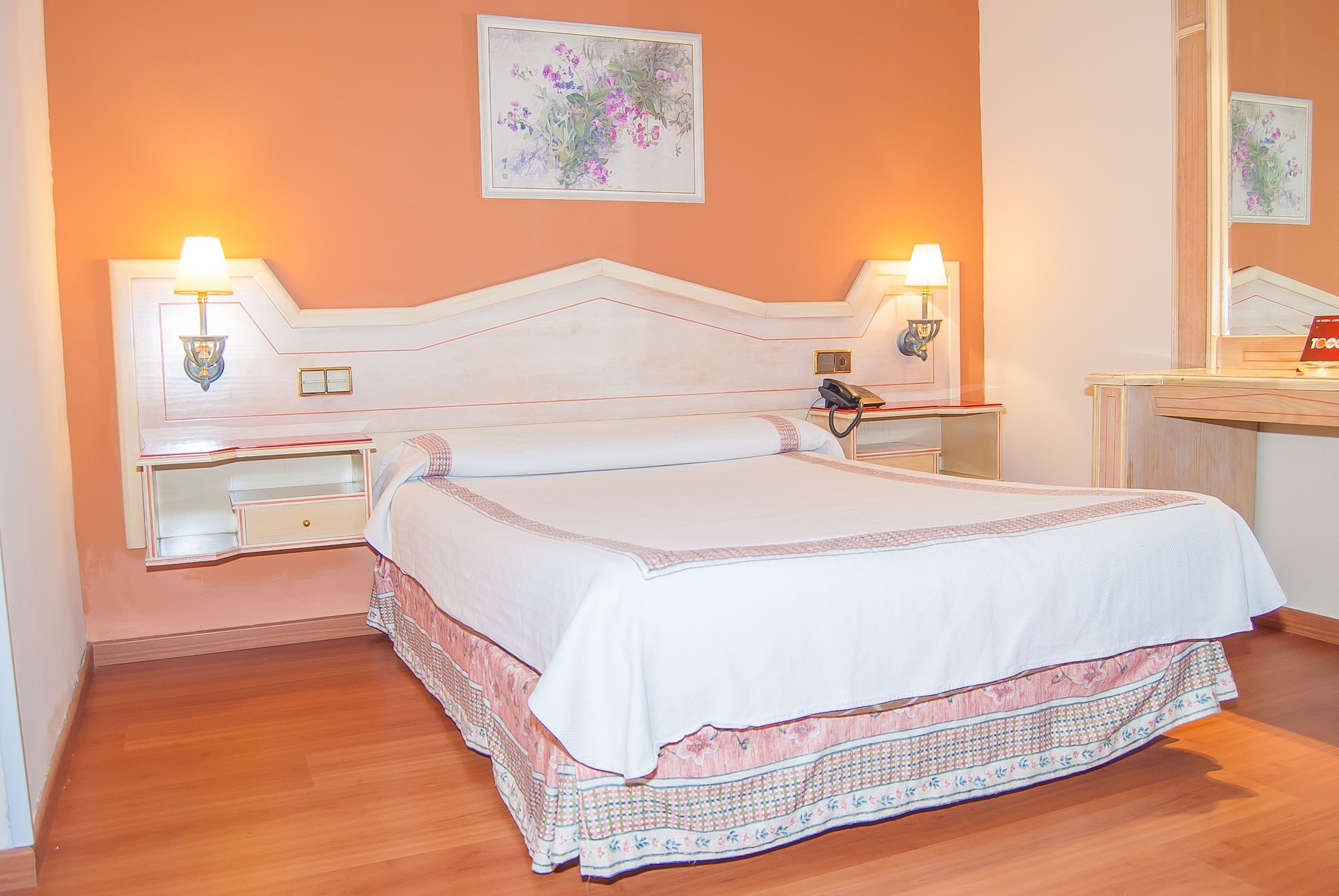 ROOM, SINGLE, SINGLE BED