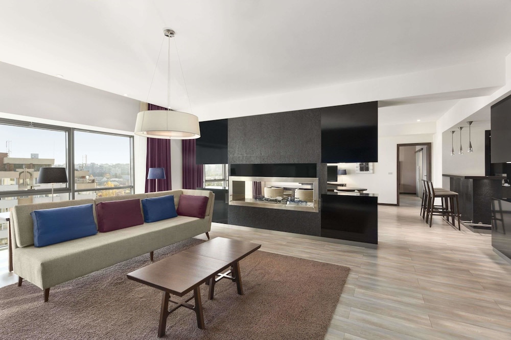 Ramada by Wyndham Pitesti 13/26