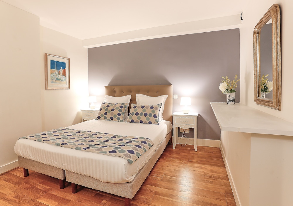 1 Bedroom, Apartment, Queen Bed, City View, 2 Bathrooms, Sofa