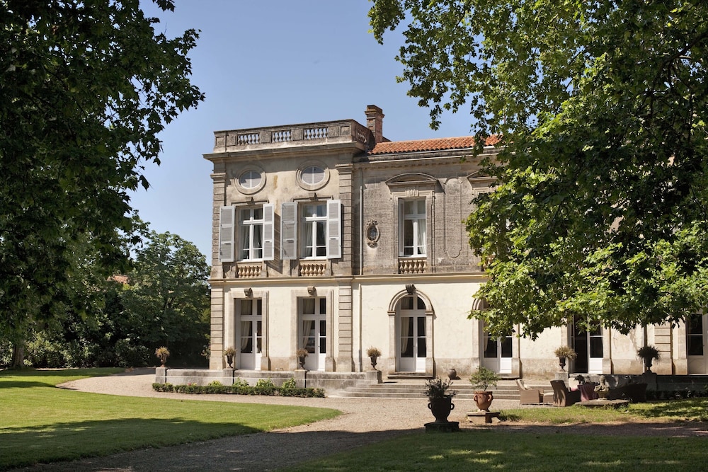 Chateau De Raissac 2/36