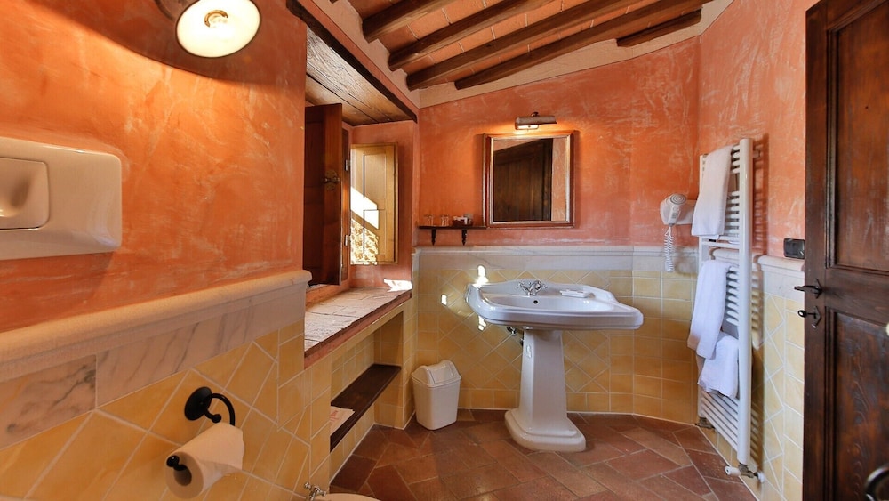 LE POZZE DI LECCHI HOTEL 31/31