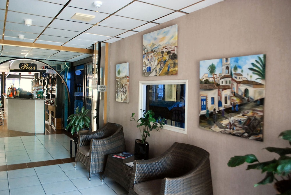 San Remo Hotel 33/38