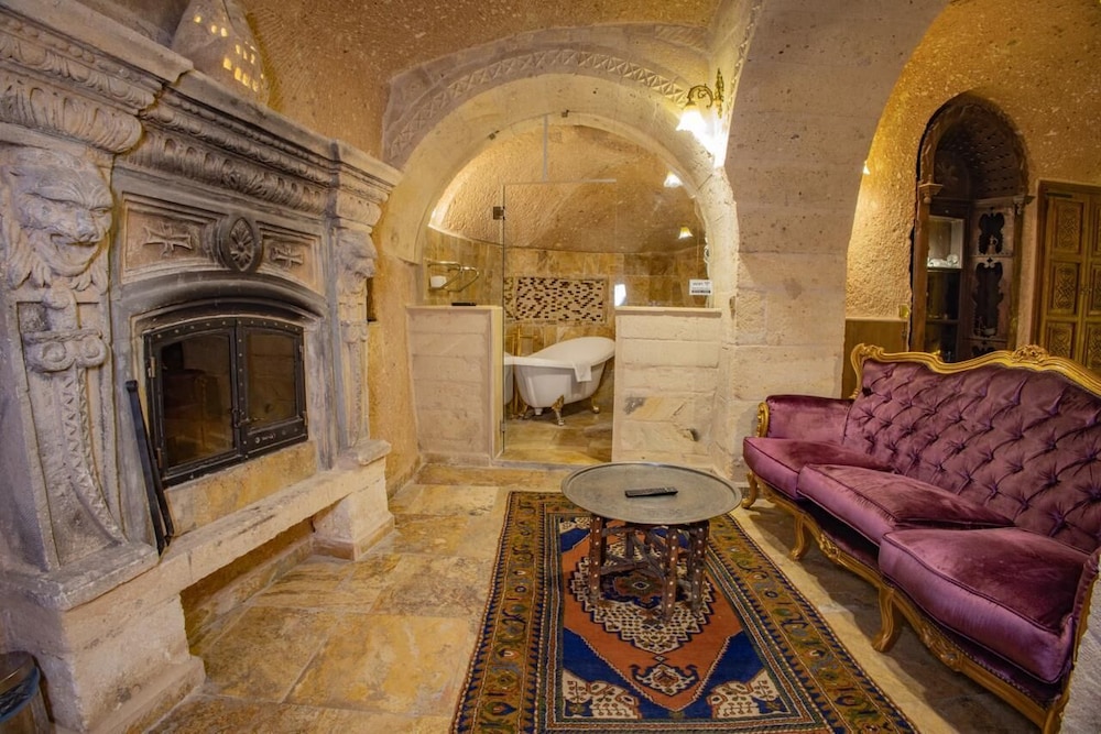 Royal Cave Hotel 39/58