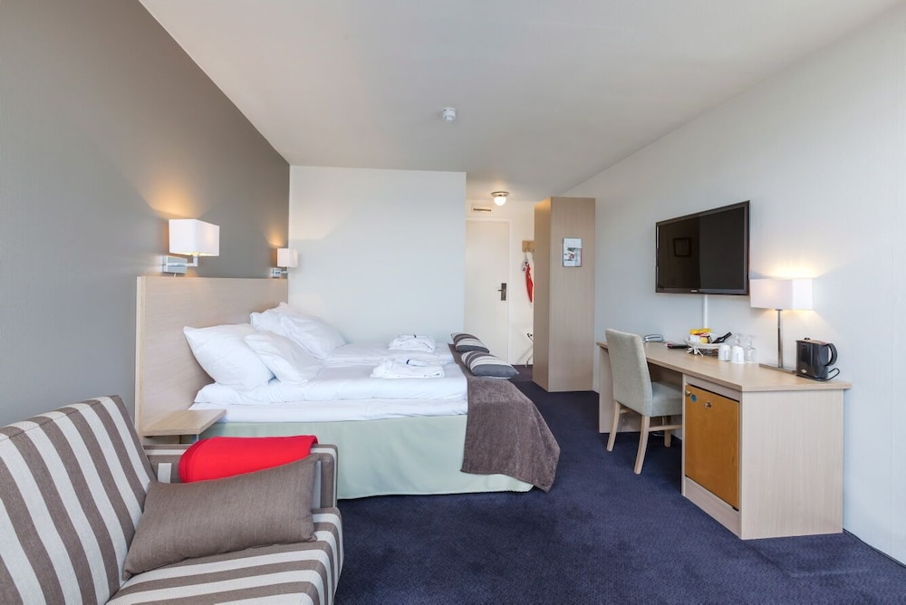 Grand Hotel Asgardstrand 30/76