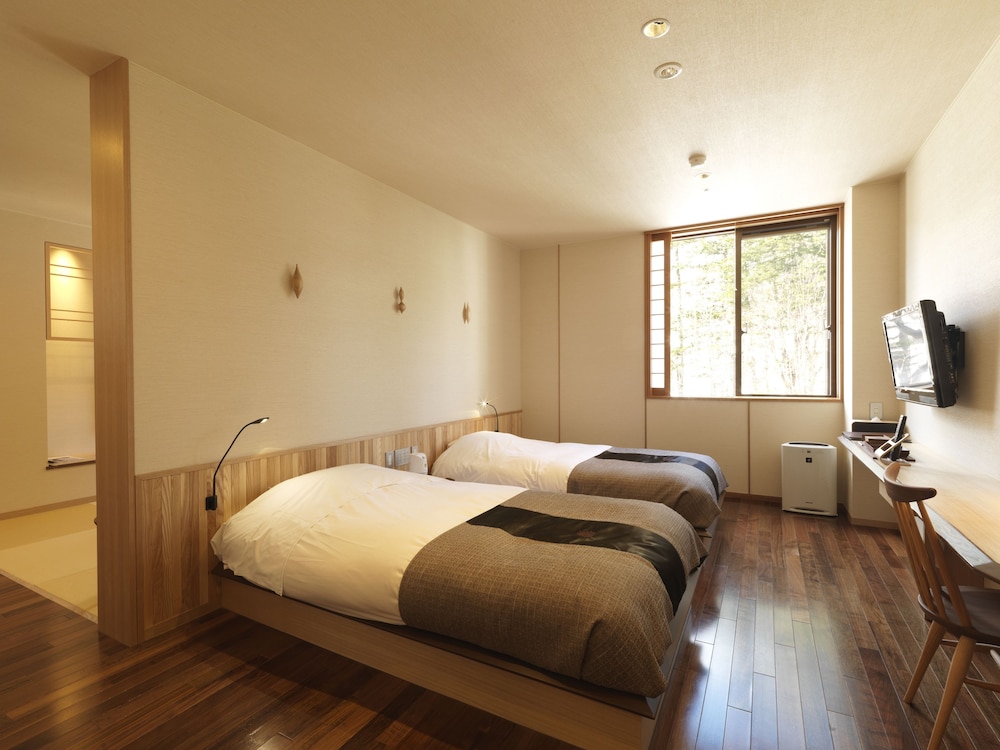 Niseko Konbu Onsen Tsuruga Besso Moku No Sho 15/70