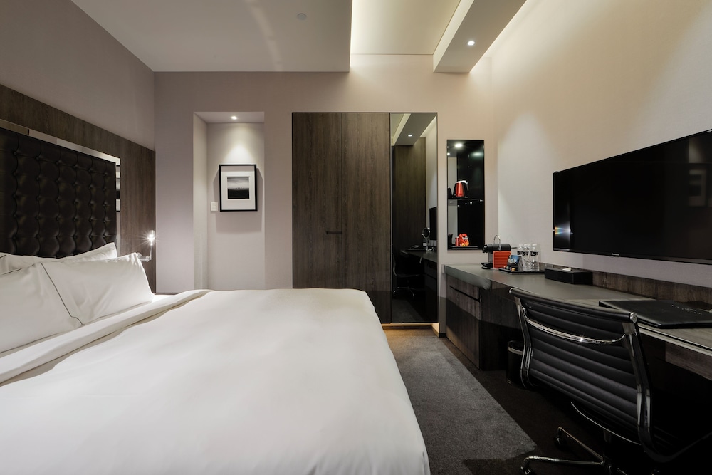 Grand, Suite, King Bed