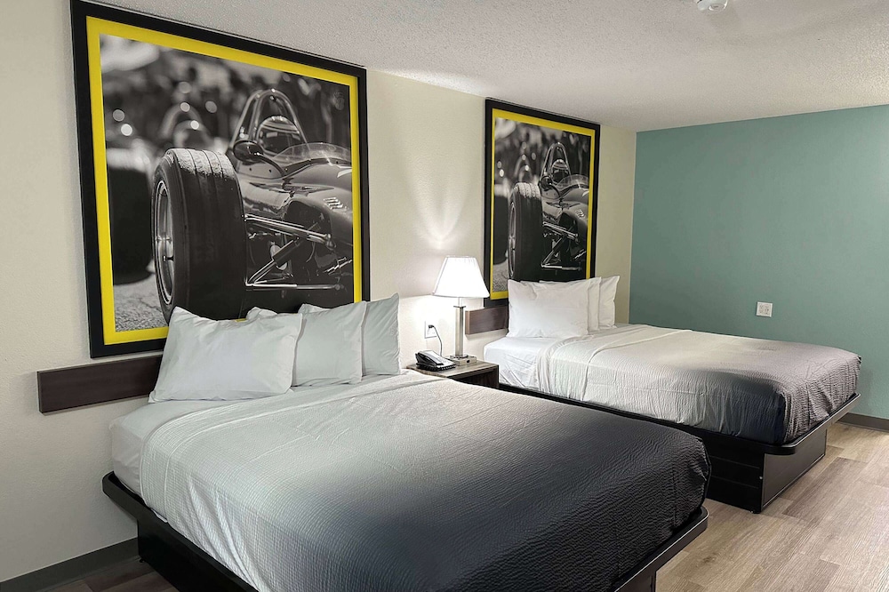Super 8 by Wyndham Kannapolis 19/33