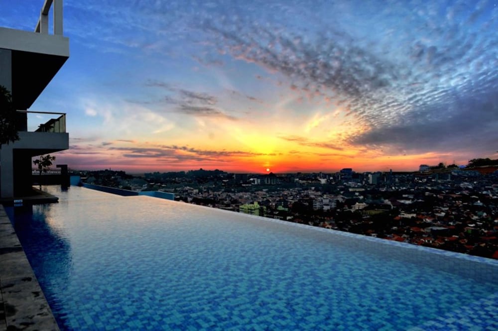 Horison Ultima Semarang (Ex Star Hotel) 28/30