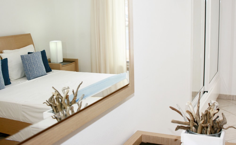 Vithos Aparthotel 18/72