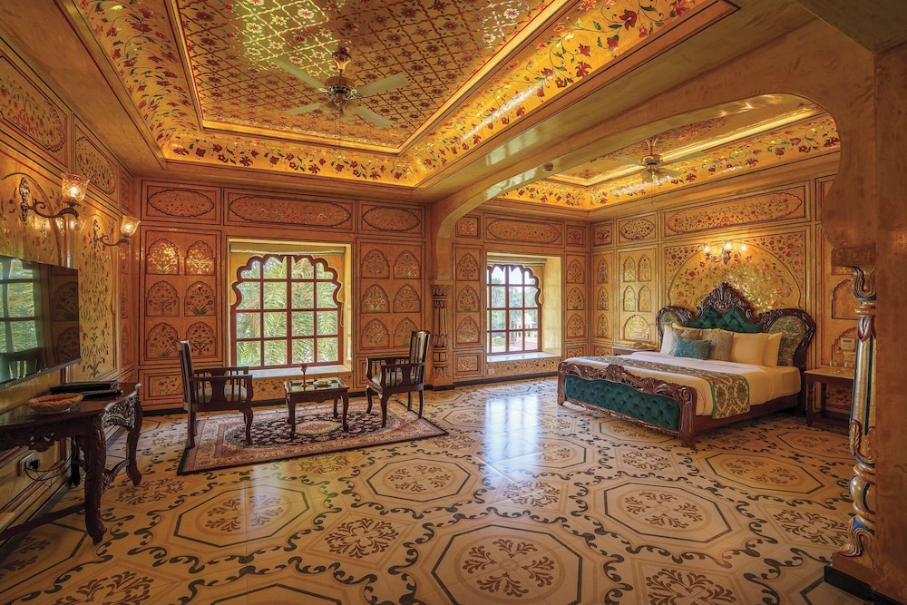 R Chandras Palace 21/42