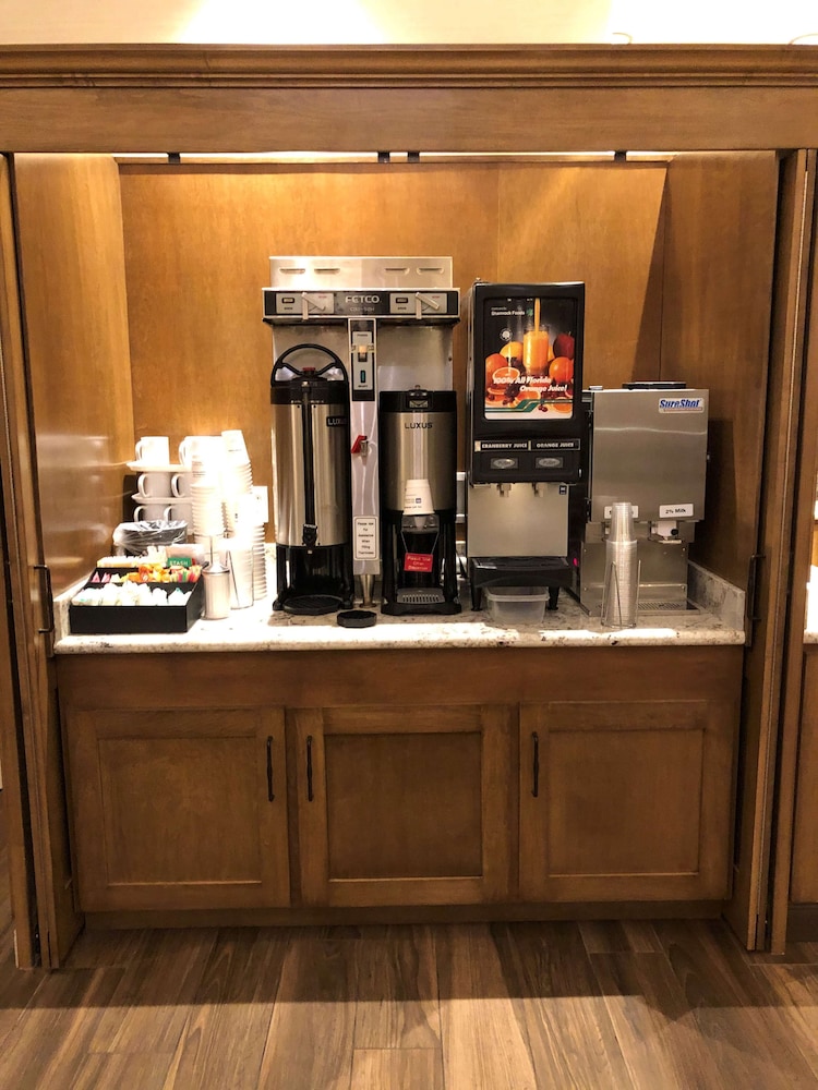Best Western Plus A Wayfarer S Inn And Suites 22/26