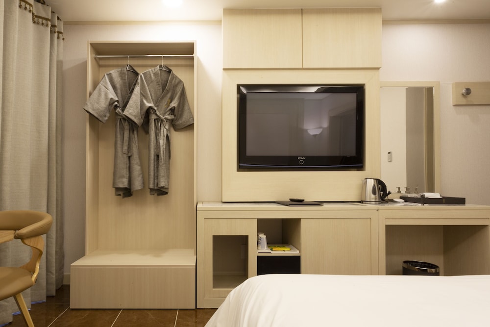Hotel Tirol 30/34