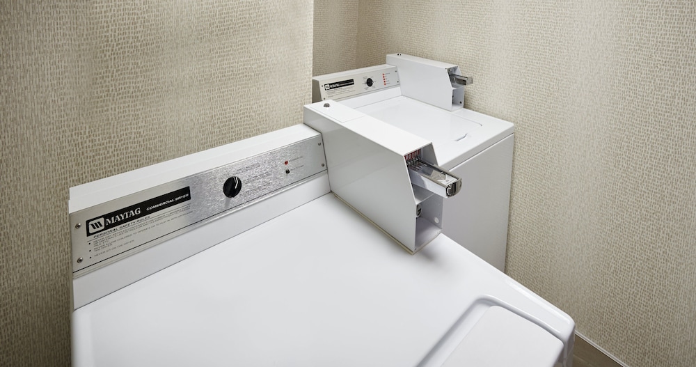 Holiday Inn Hotel Suites Oakville Bronte 21/78