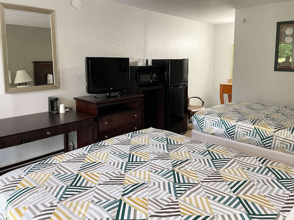 OYO Hotel Wytheville I-77 & I-81 31/40