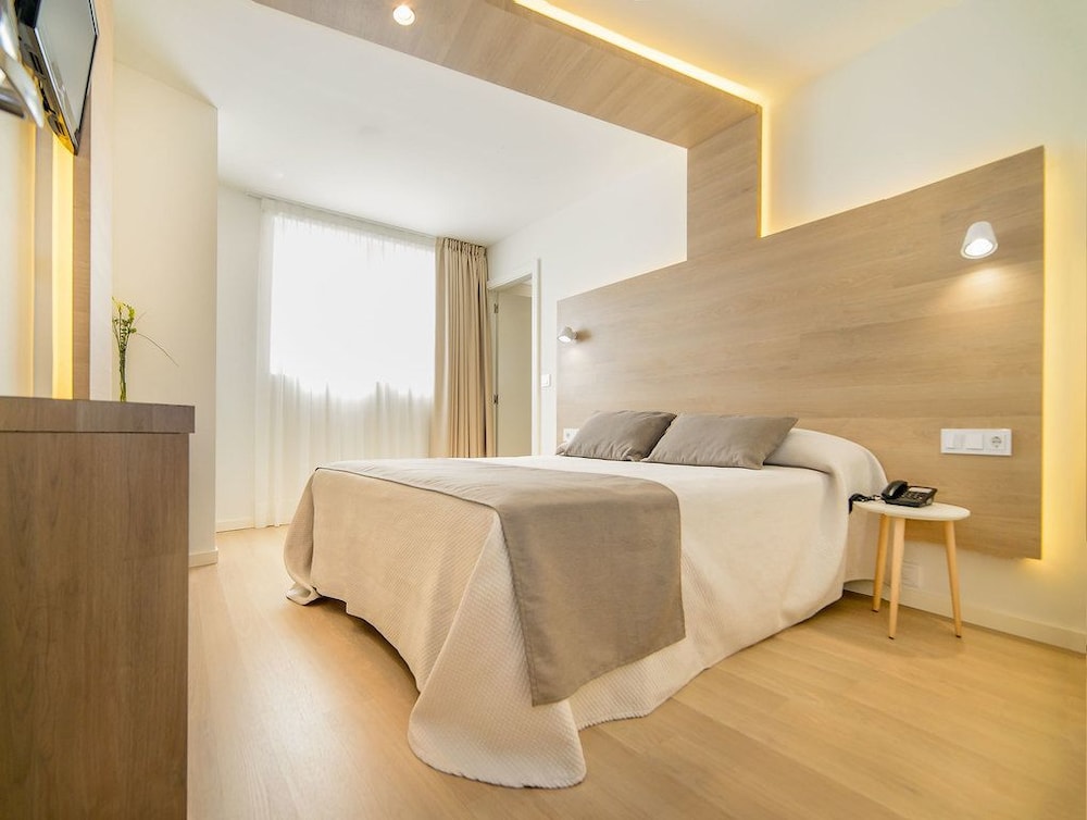 Carlos I 8/24