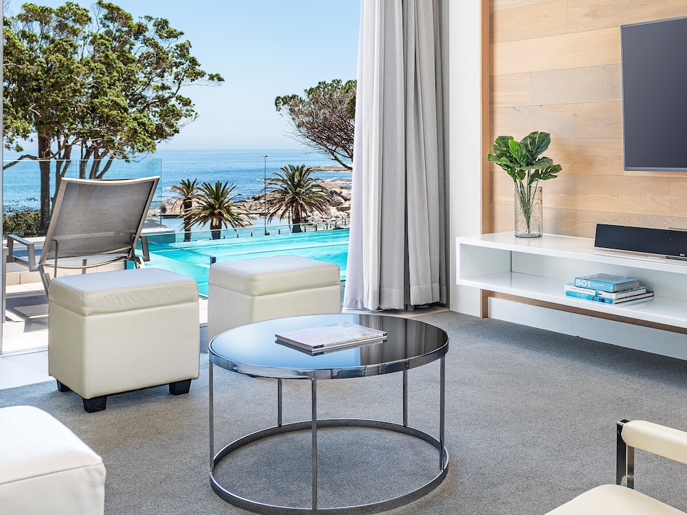 South Beach Camps Bay 3/44