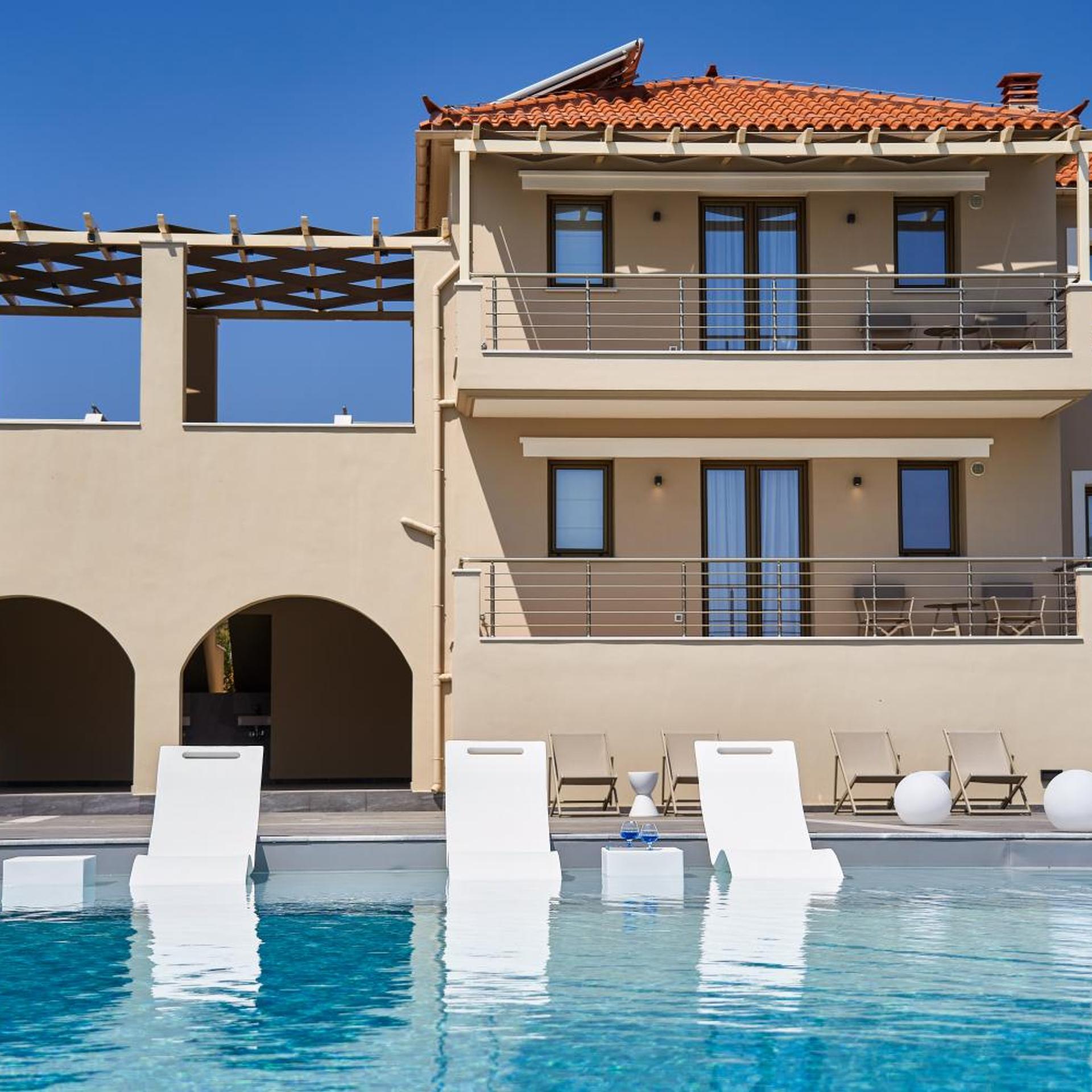 Sempre Viva Suites 37/45