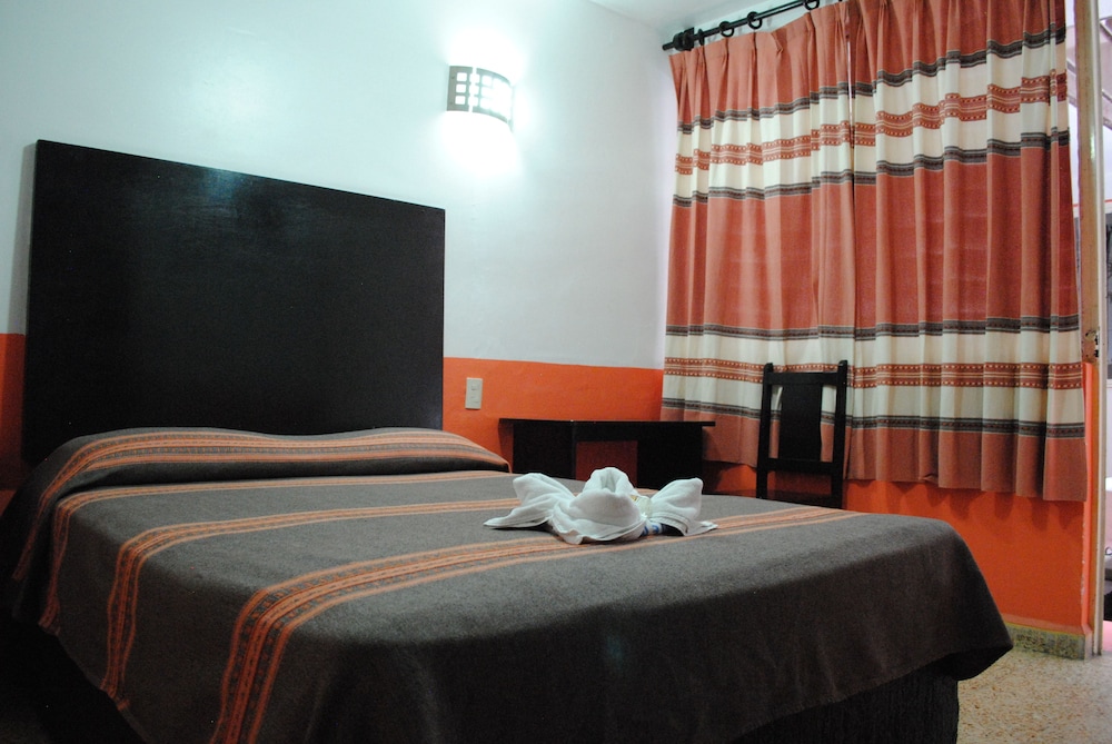 Hotel Jiménez 9/20
