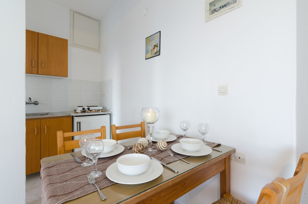 Aglaia Studios and Apartments 46/63