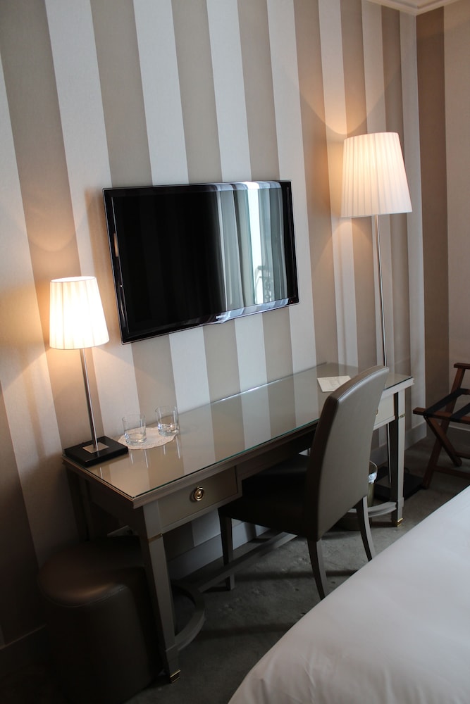 Hotel Saint Cyr Etoile 56/65