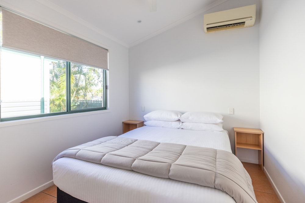 NRMA Bowen Beachfront Holiday Park 3/28