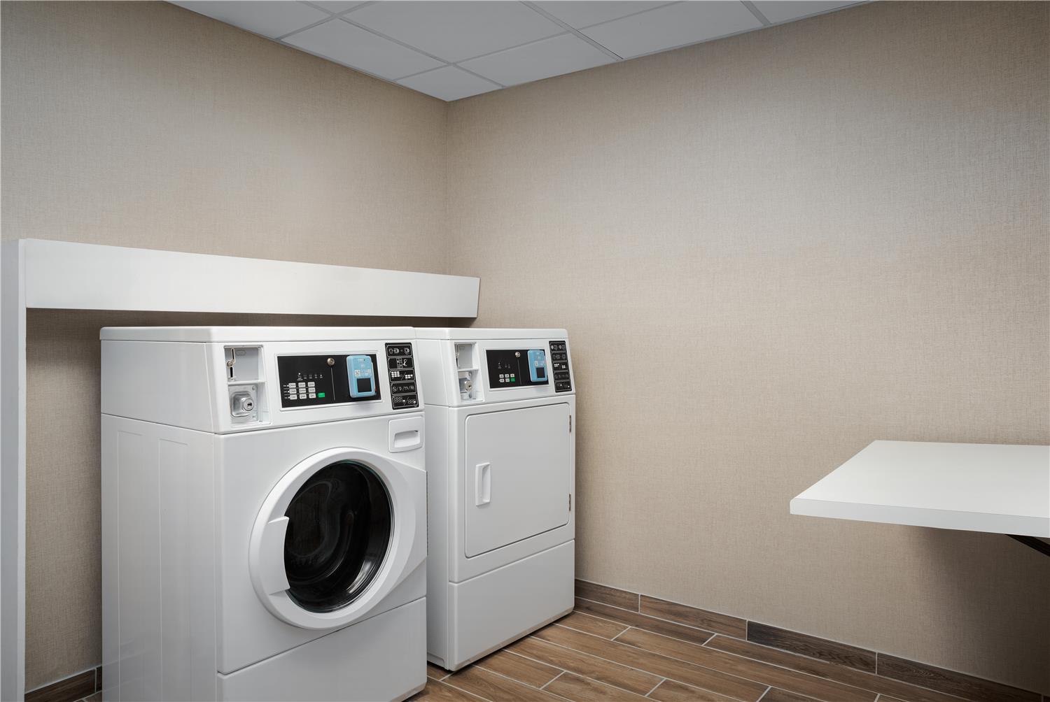 Hampton Inn Suites By Hilton Omaha Downtown 22/46