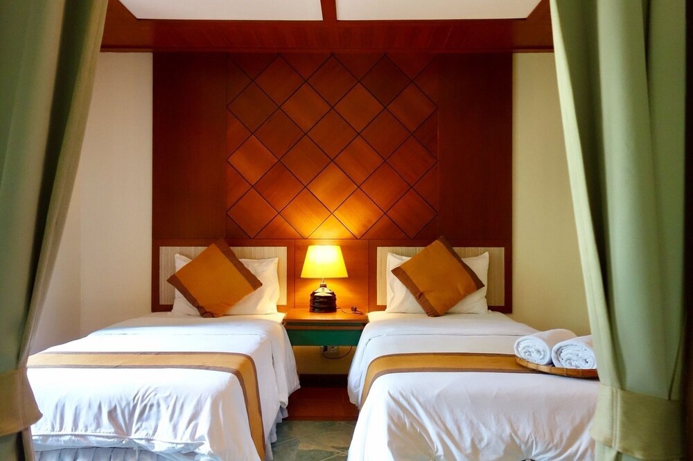 WANATHARA HEALTH RESORT AND SPA 12/50