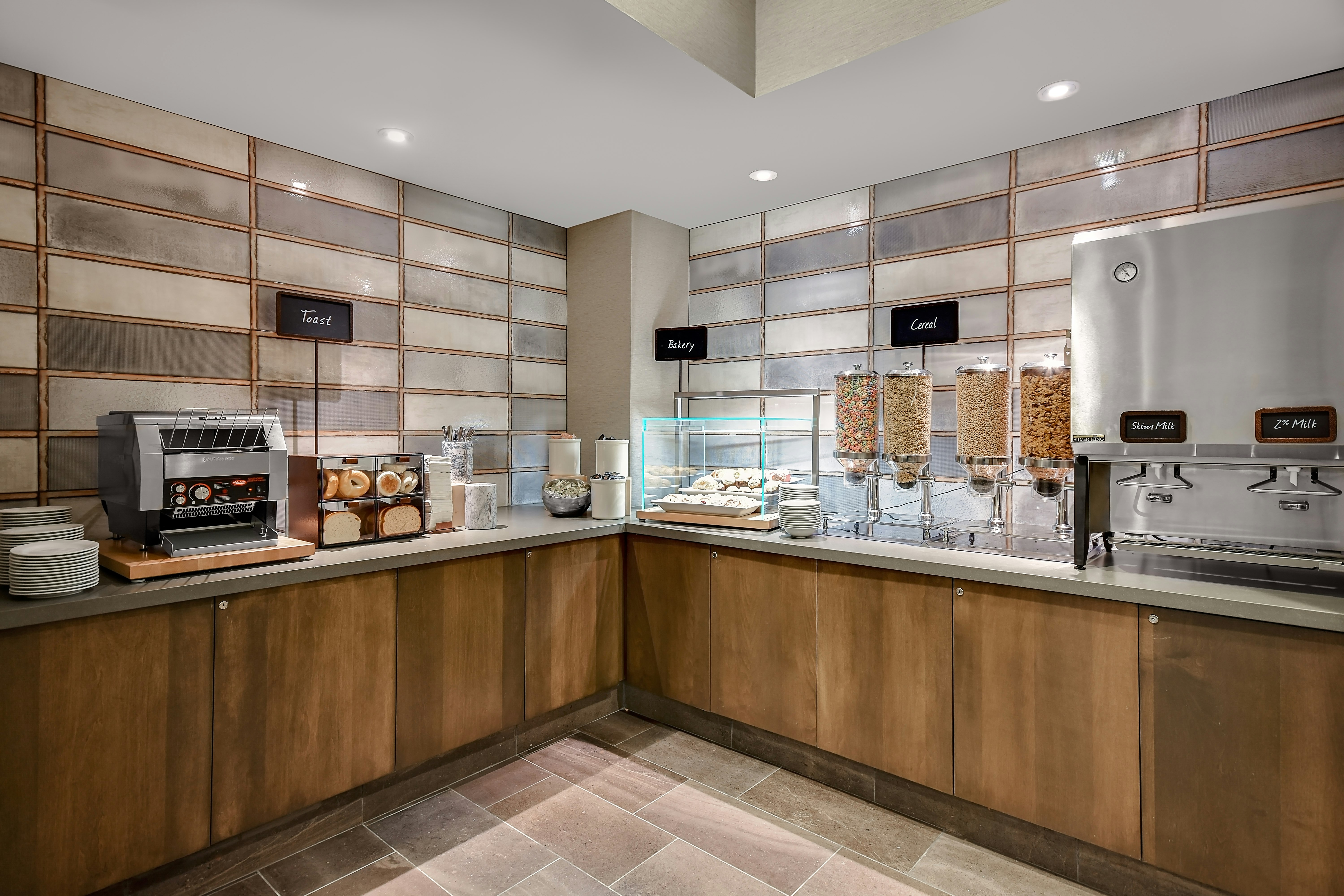 Embassy Suites by Hilton Jonesboro Red Wolf Convention Center 3/60