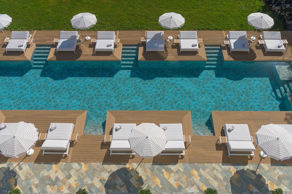 Elegance Miramar Hotel 43/49