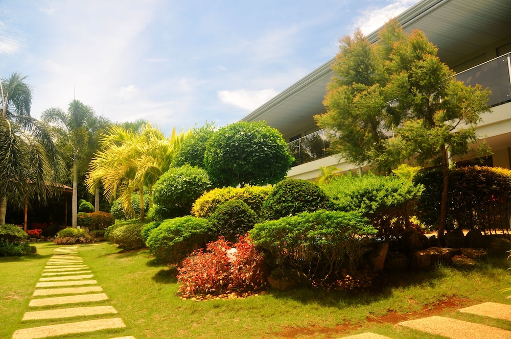 Alona Golden Palm Resort 28/47
