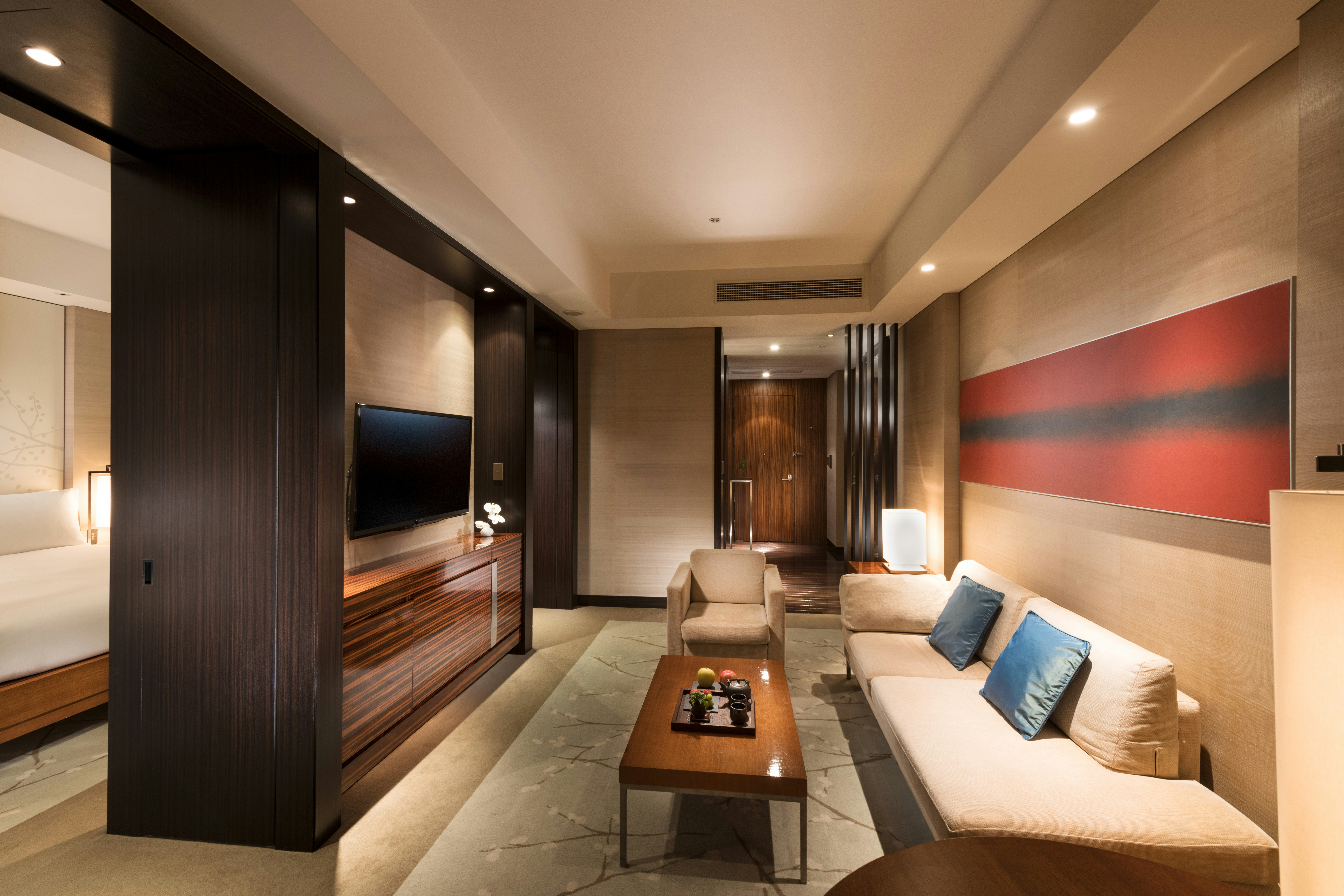 Conrad Tokyo 30/50