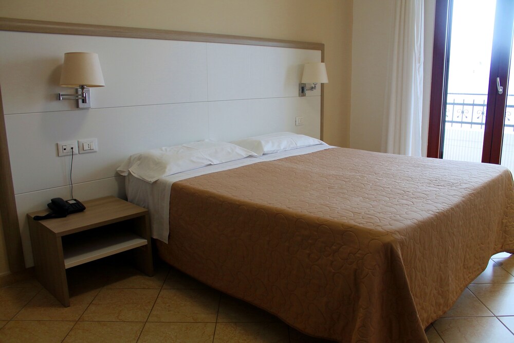 Hotel Victoria 14/66