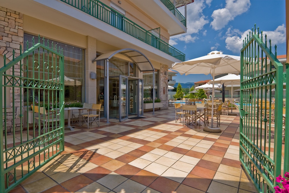 Alexander Inn 42/50