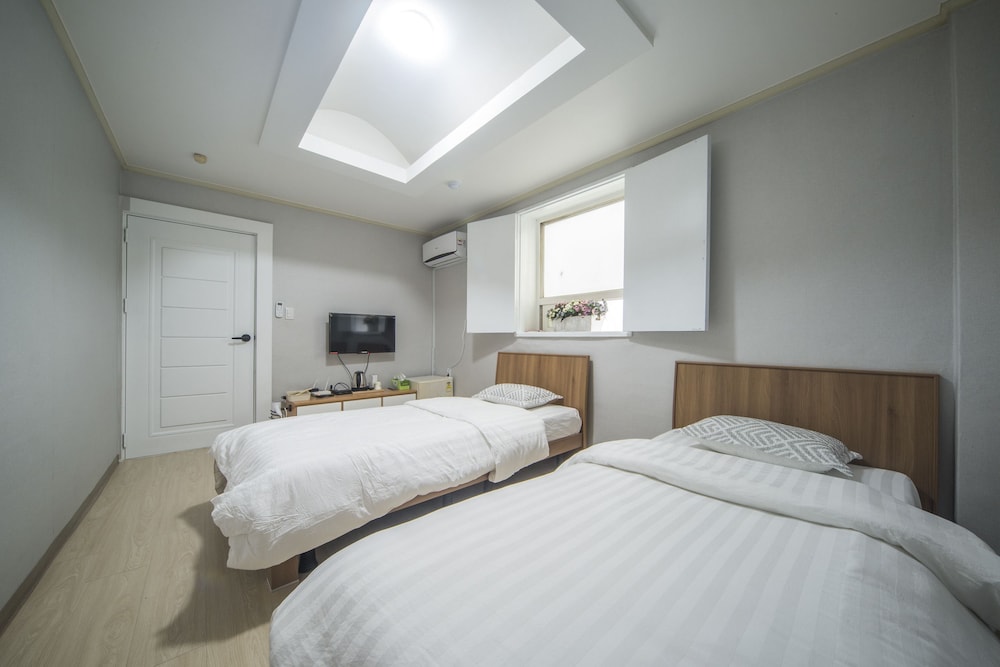 Gyeong's Hostel 10/70
