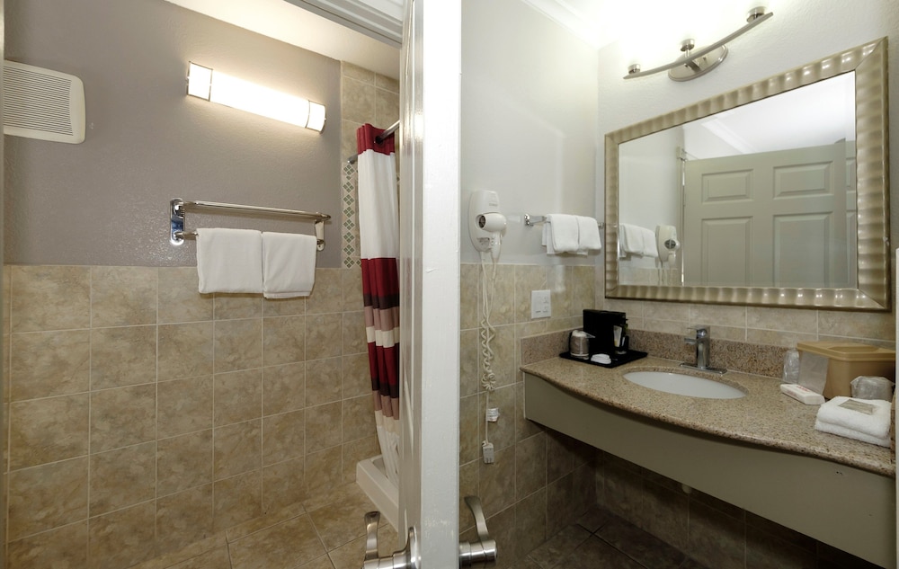 Red Roof Inn Arlington (ex Knights Inn Arlington ) 10/20