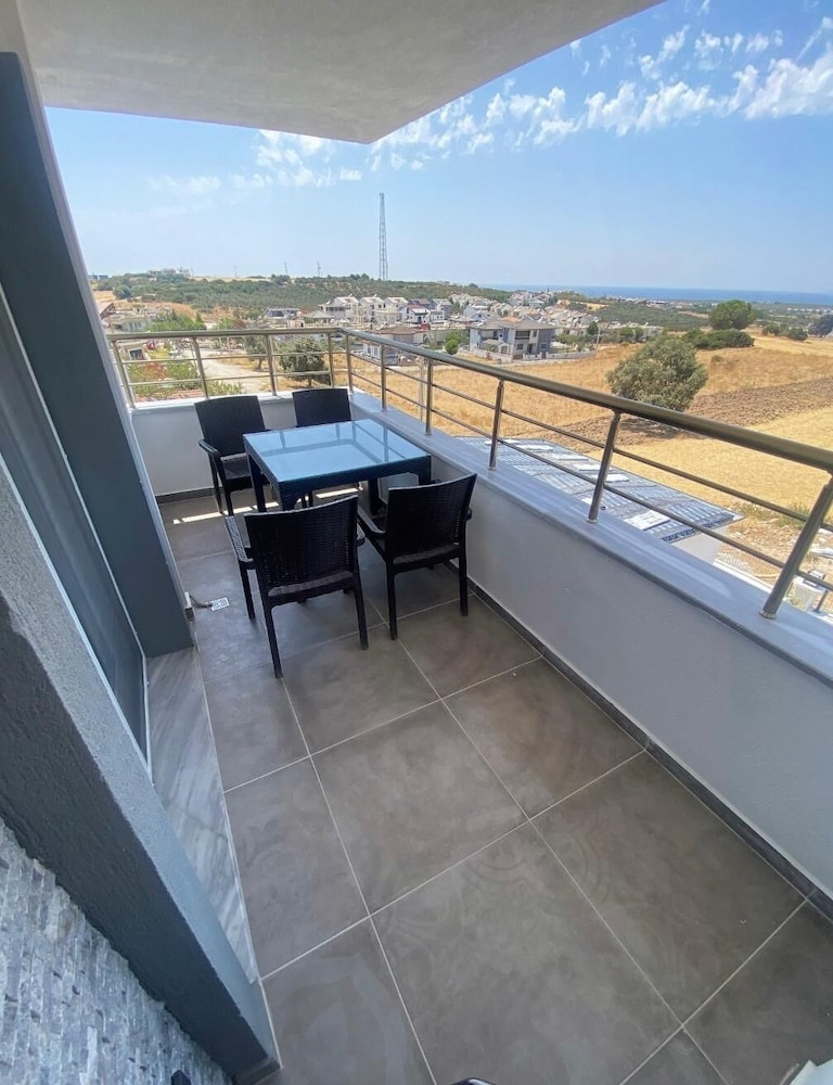 Mavi Restaurant & Apartments 3 25/50