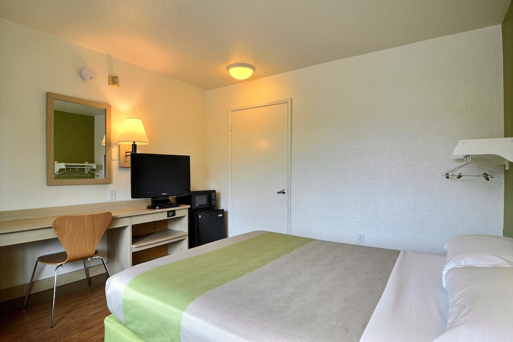 Motel6 Tumwater, WA - Olympia 17/39