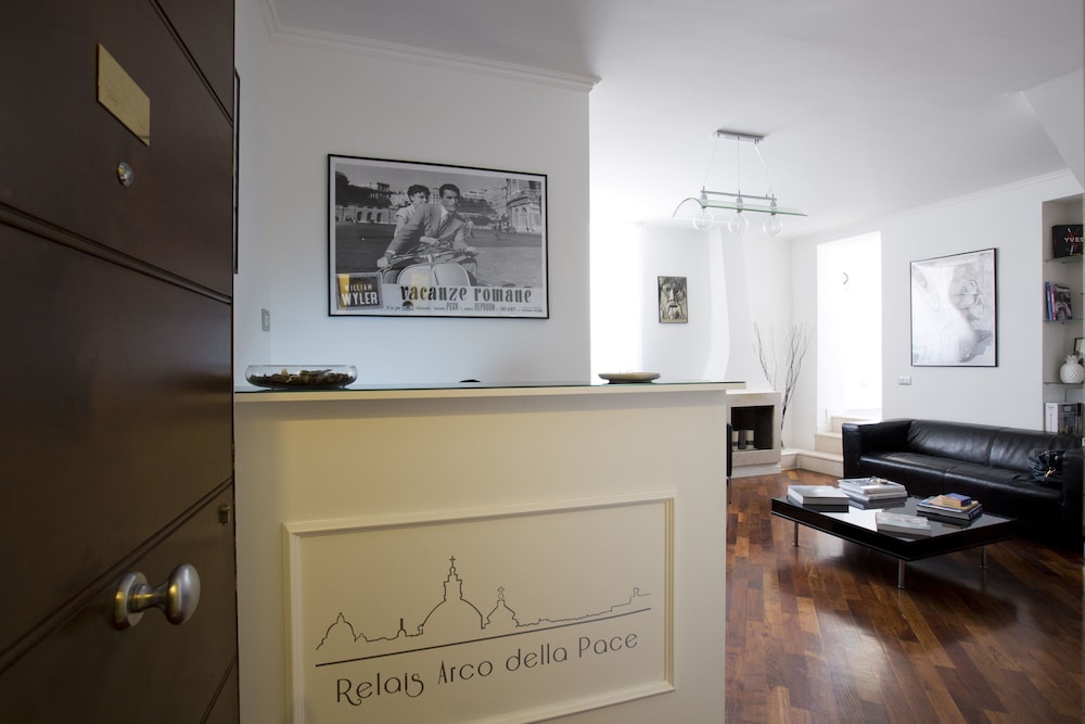 Relais Arco Della Pace 47/64