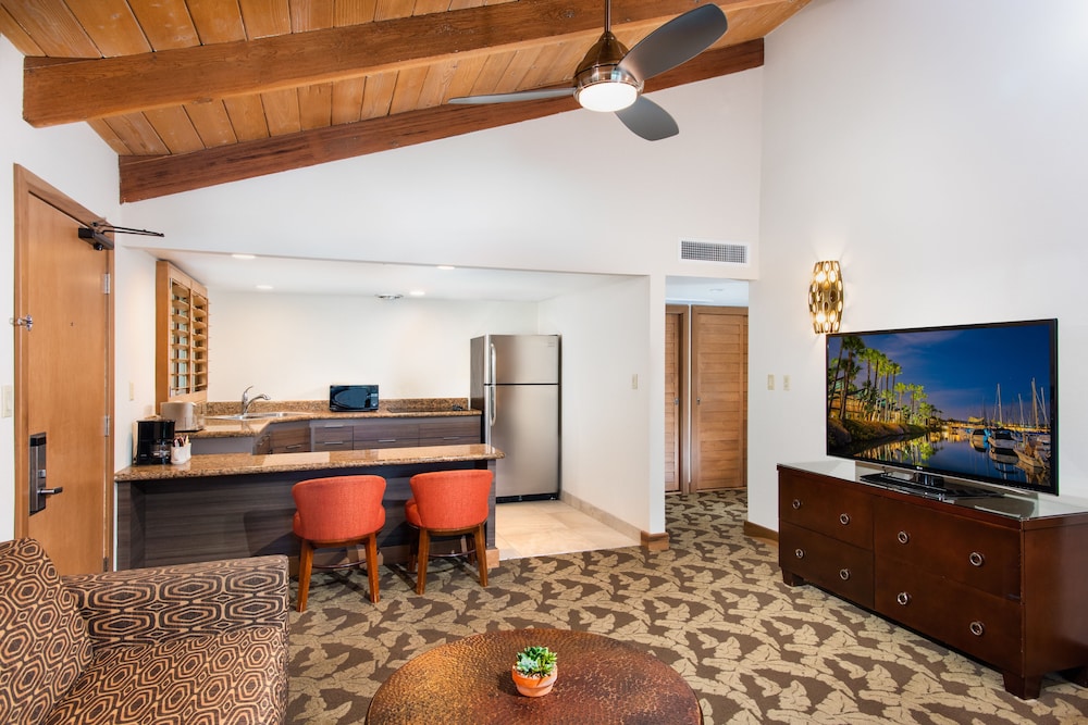 Humphreys Half Moon Inn And Suites 10/50