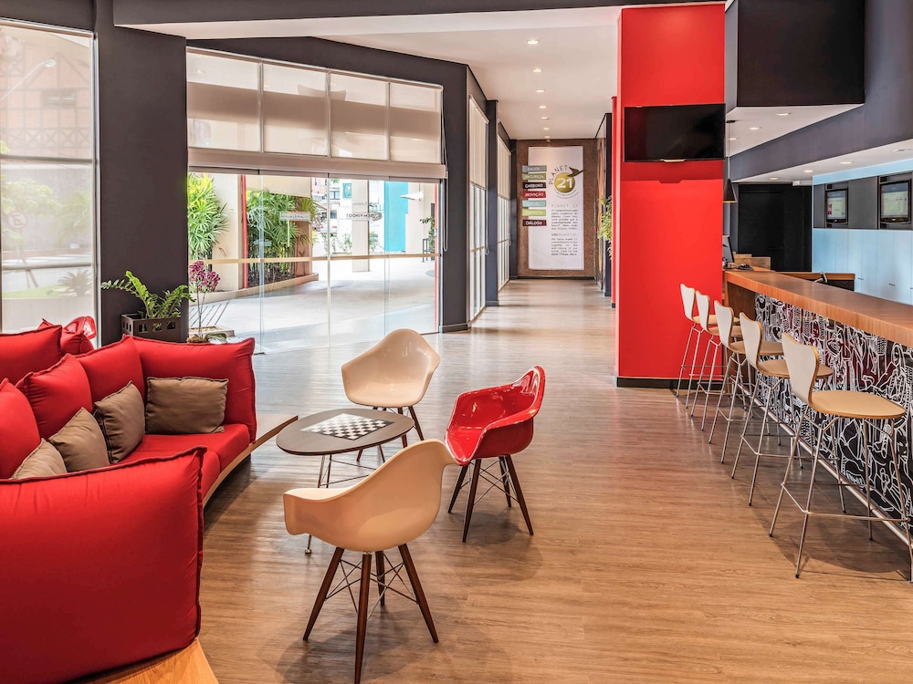 Ibis Blumenau 43/66