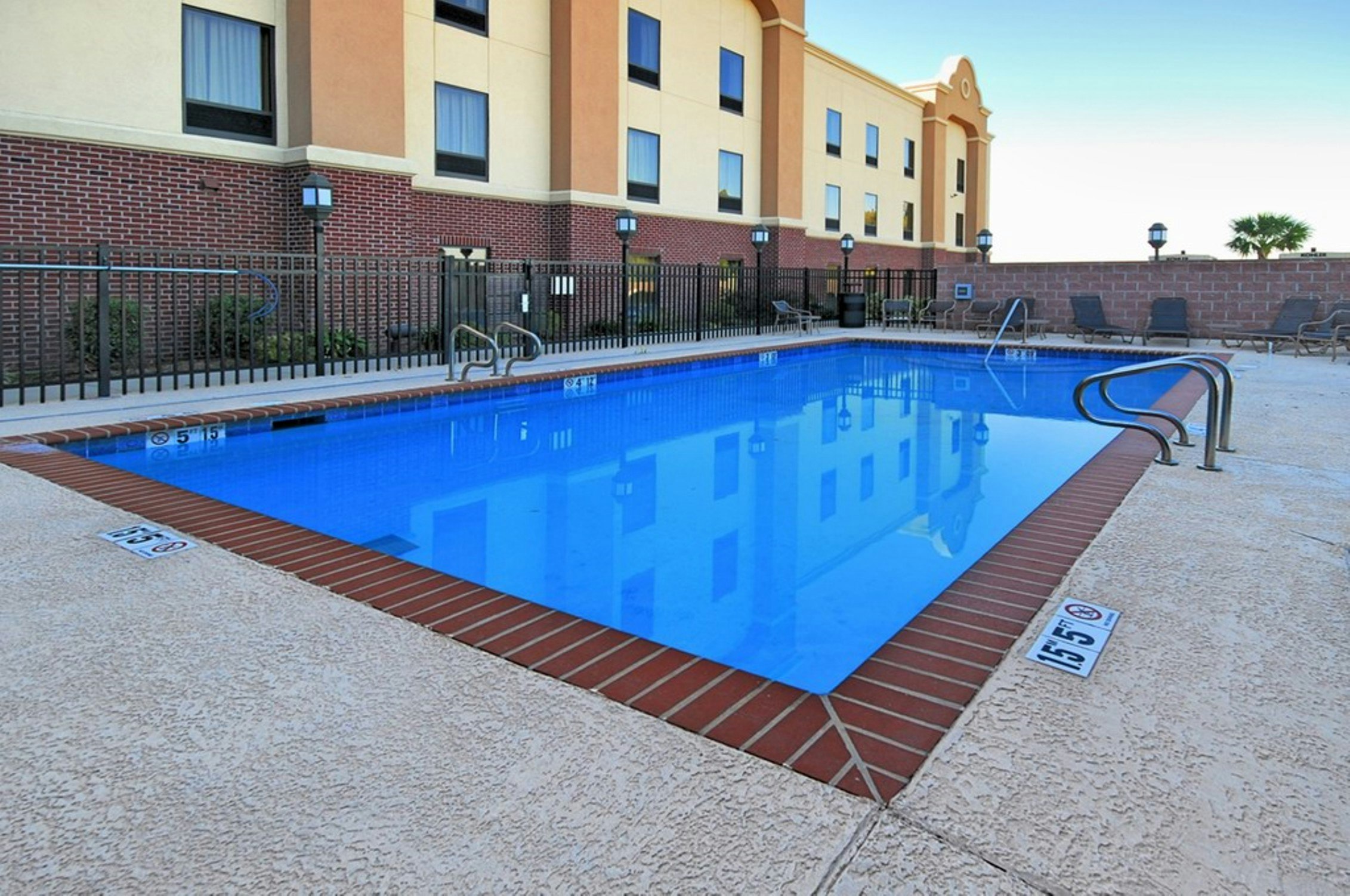 Hampton Inn Suites New Iberia Avery Island 29/47
