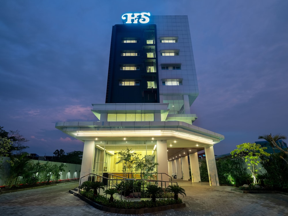 Hotel Santika Pasir Koja 3/21