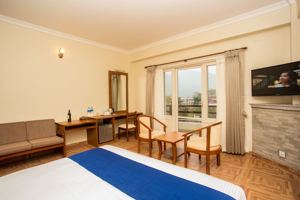 Hotel White Pearl 30/50
